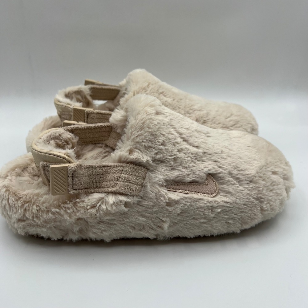 Nike Calm Fuzzy Slippers Women 6 Sanddrift Beige Faux Fur Adjustable Strap Mules